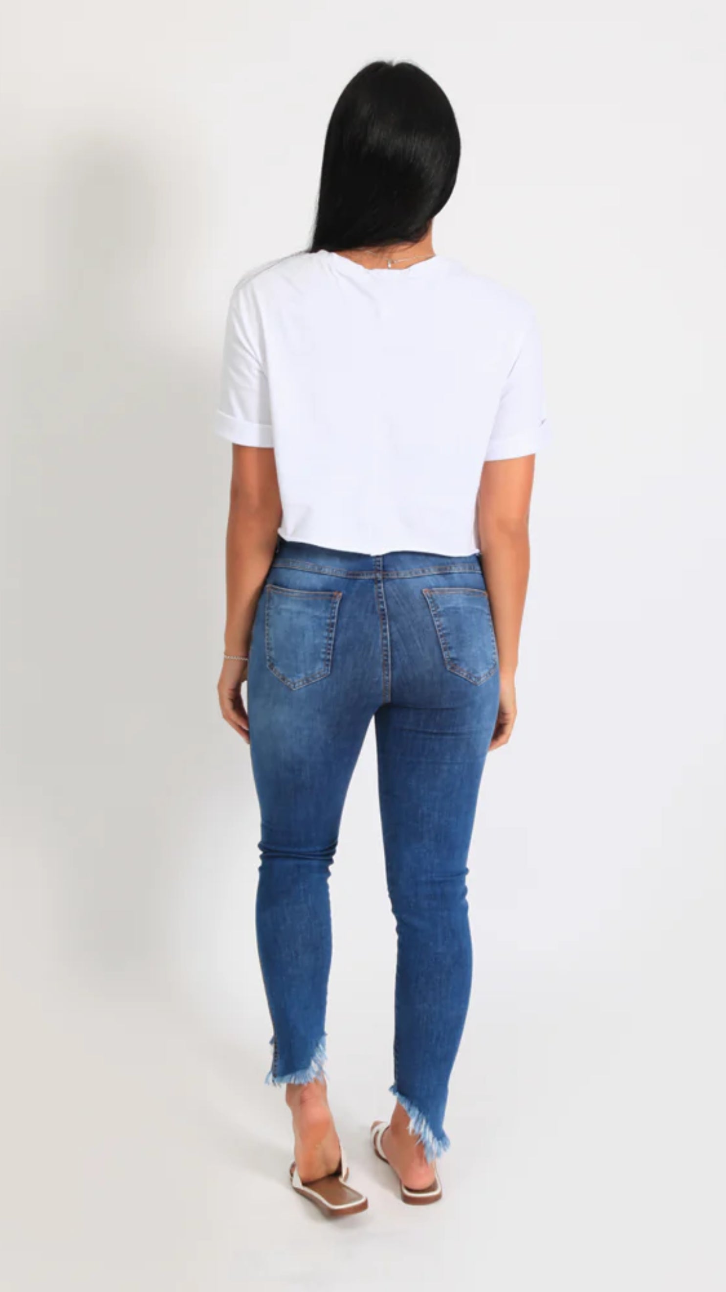 CALÇA JEANS CAPRI BARRA RECORTE