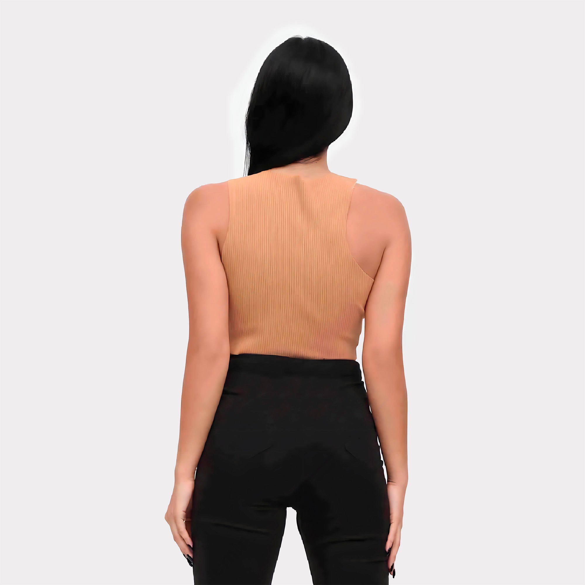 CROPPED SHOW OFF NUDE