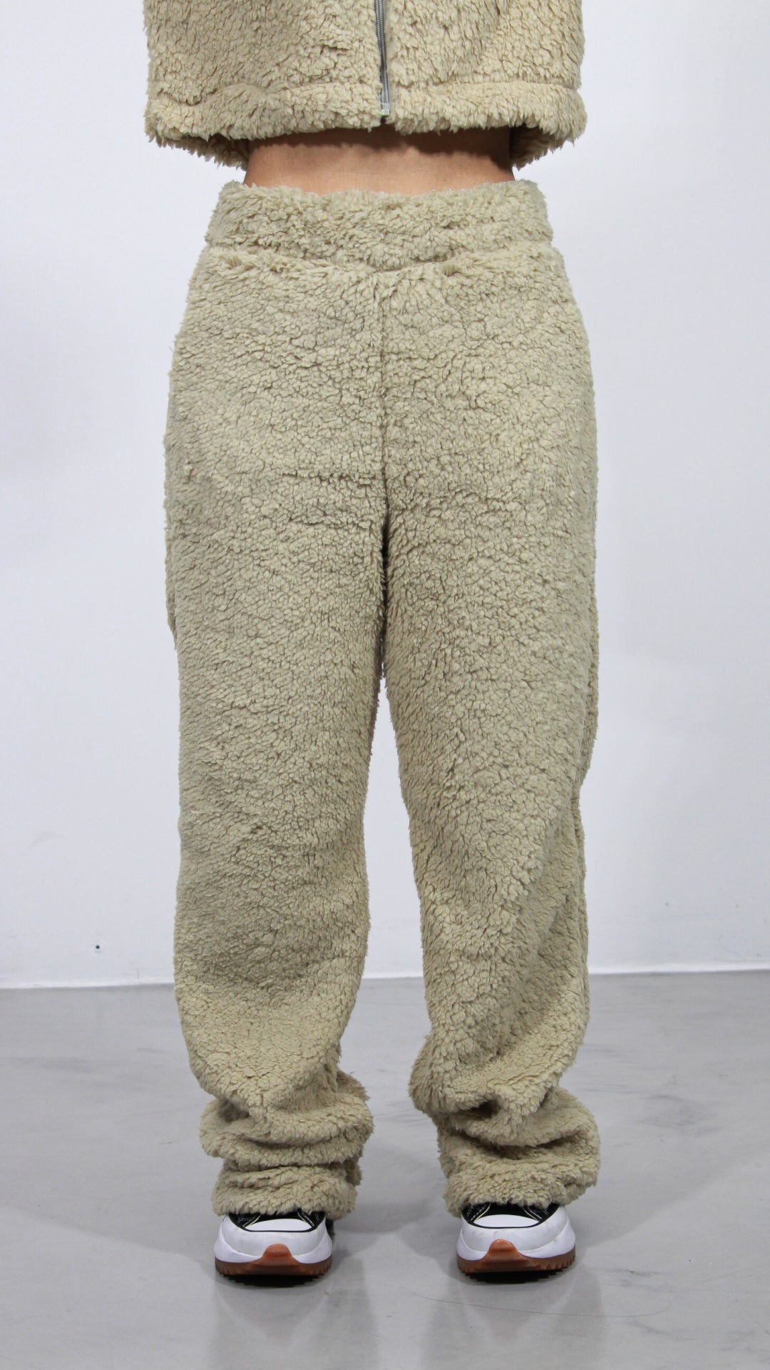 CALÇA DE PELO SHERPA BEGE