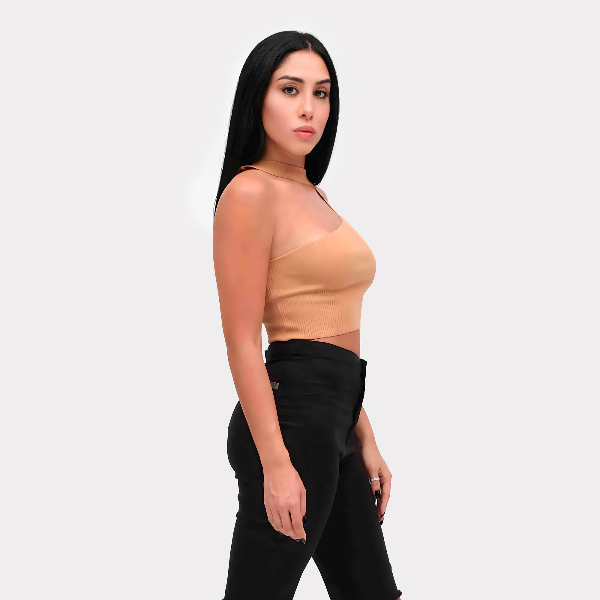 CROPPED SHOW OFF NUDE