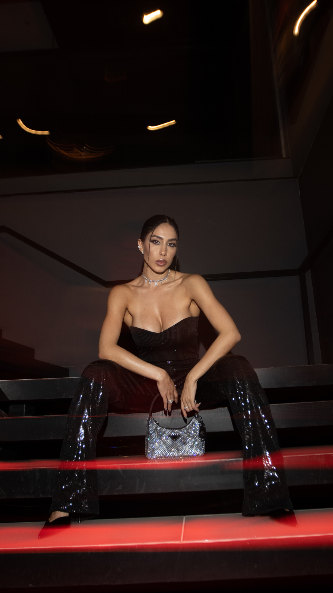 CROPPED NIGHT CLUB