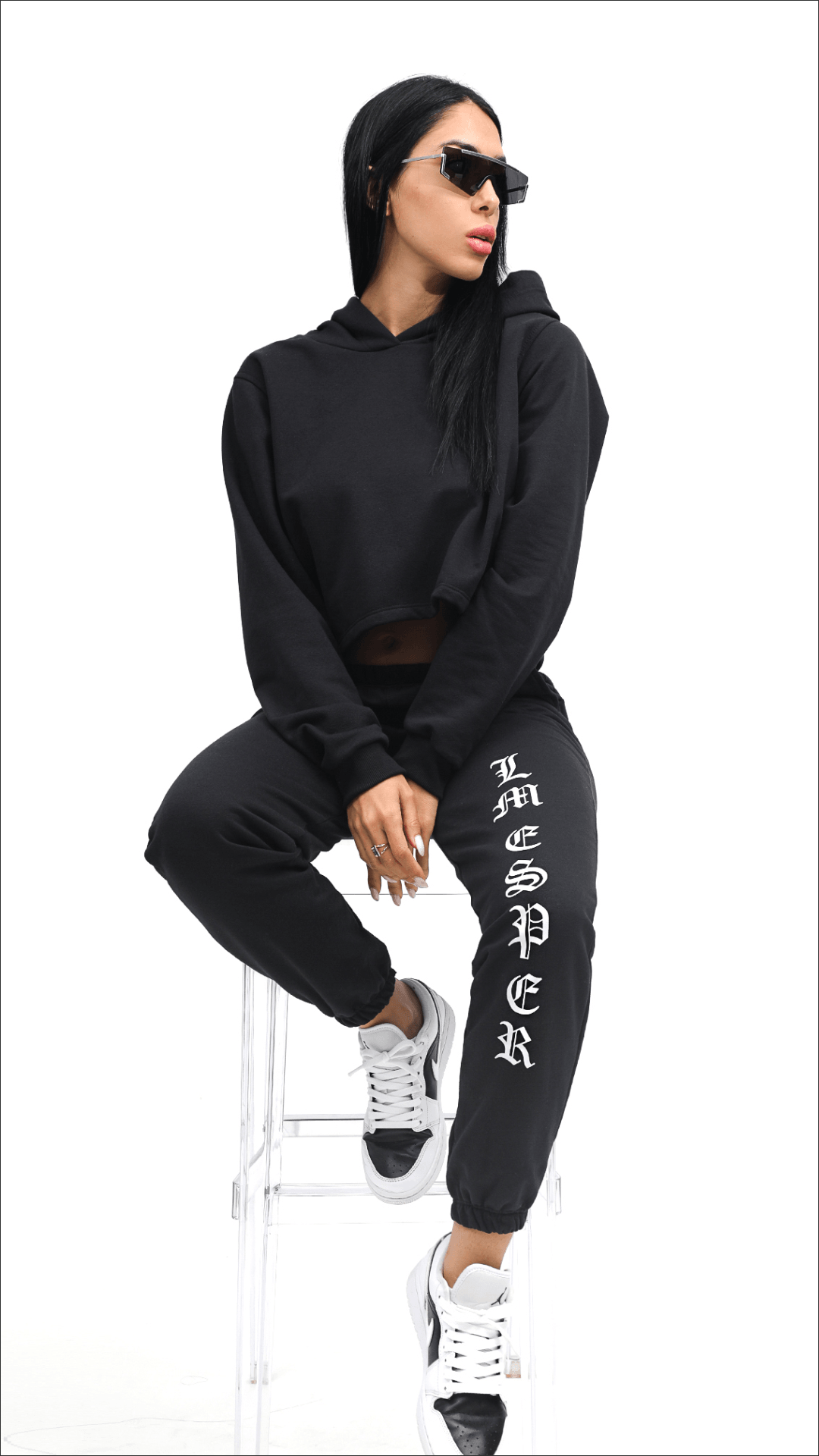 MOLETOM CROPPED ESPER PRETO