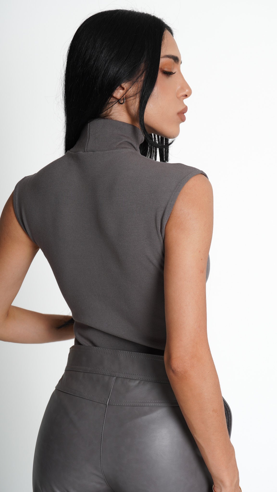 BODY GOLA RIBBED GRAFITE