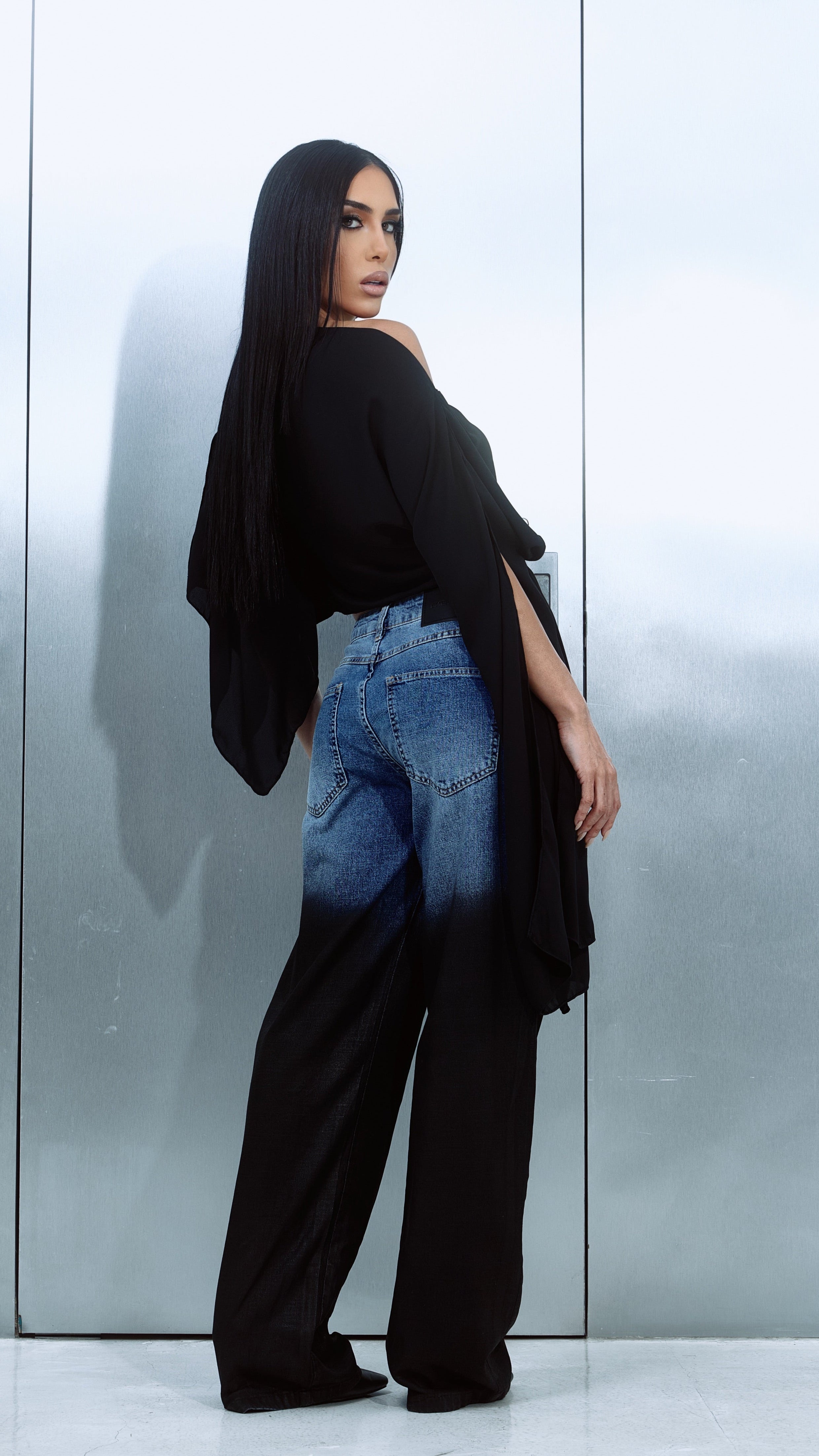 BLUSA FLUID PRETA
