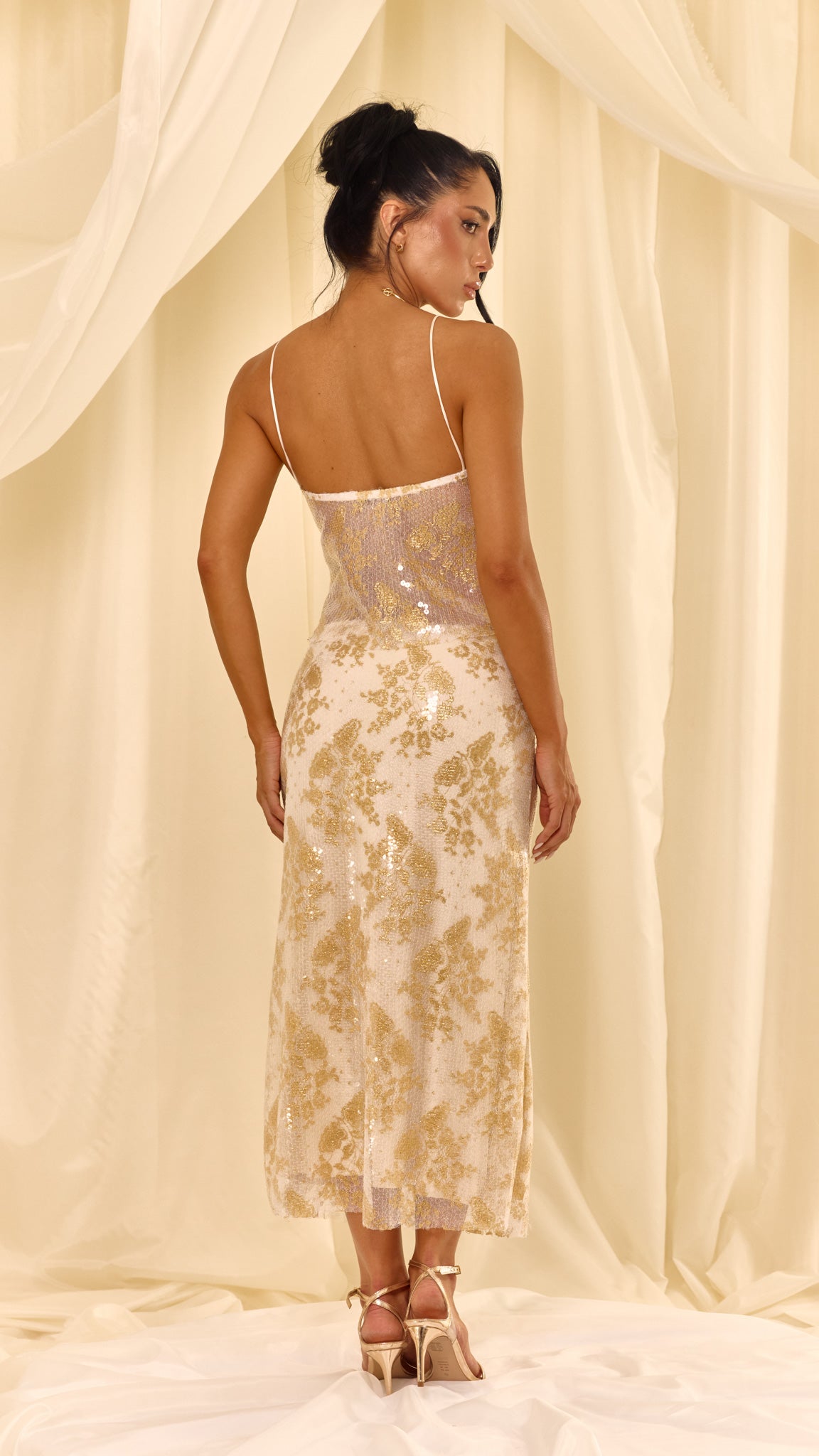 SAIA MIDI PAETÊ DIVINE