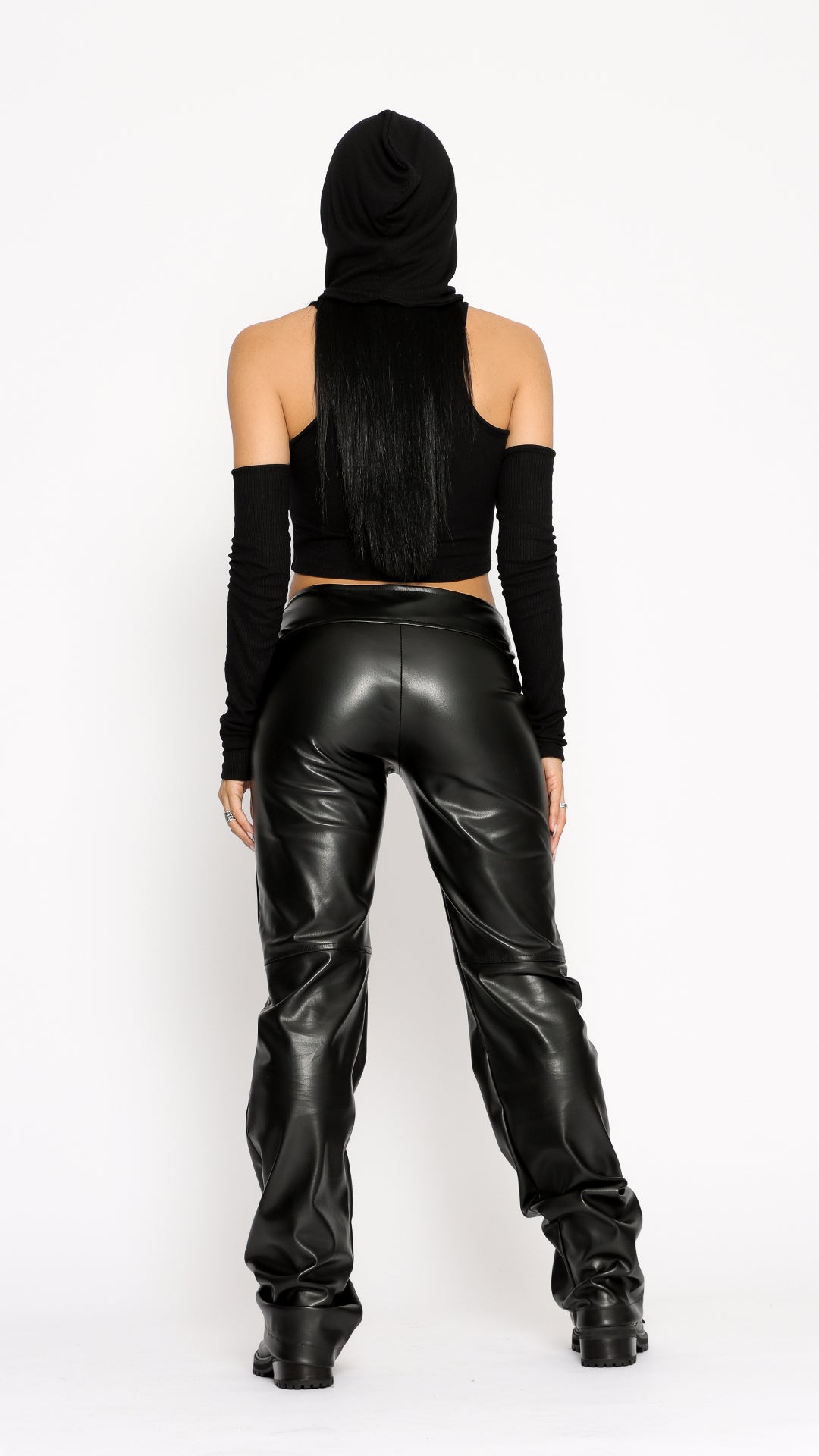 CROPPED GANGSTER PRETO