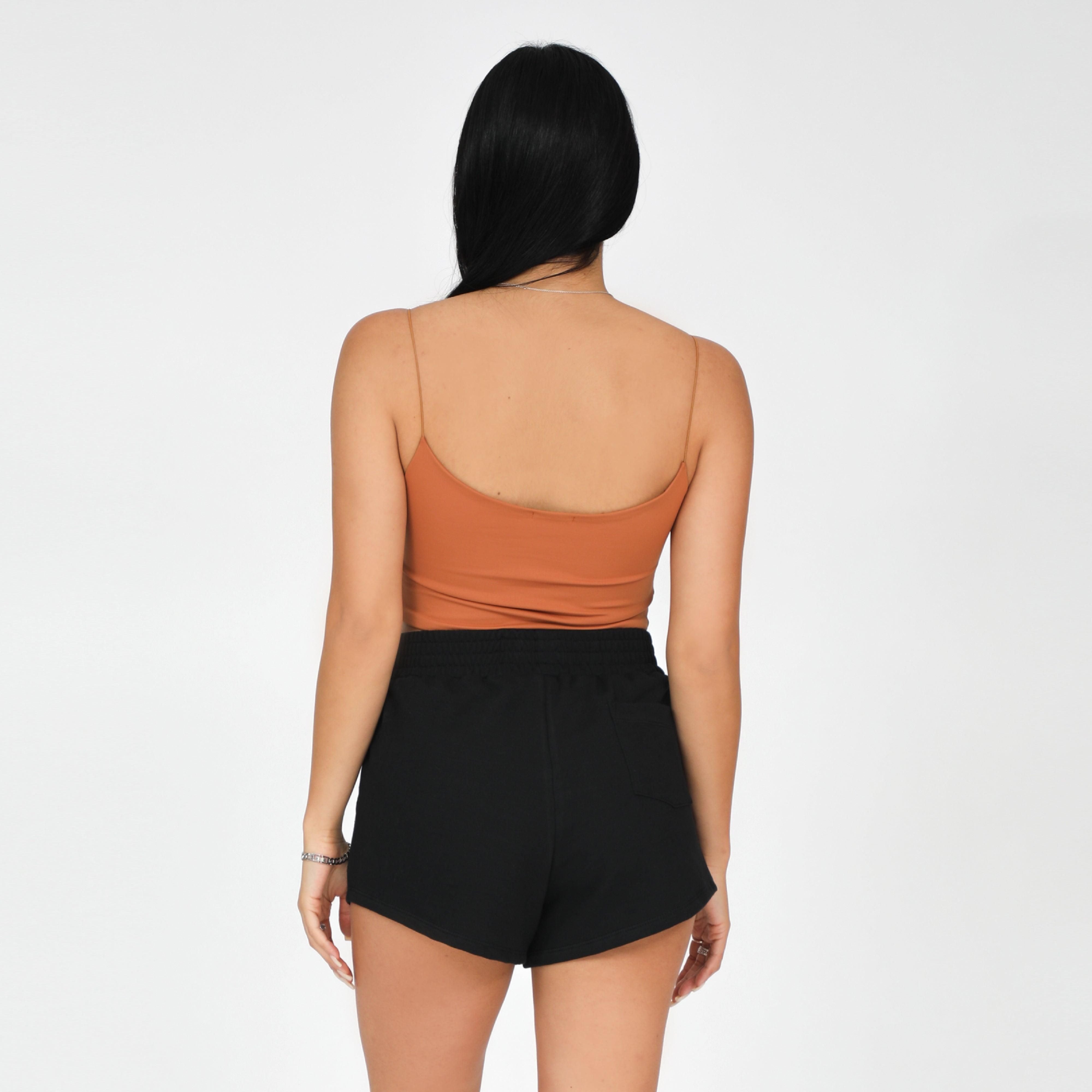 TOP ESSENTIAL CARAMELO