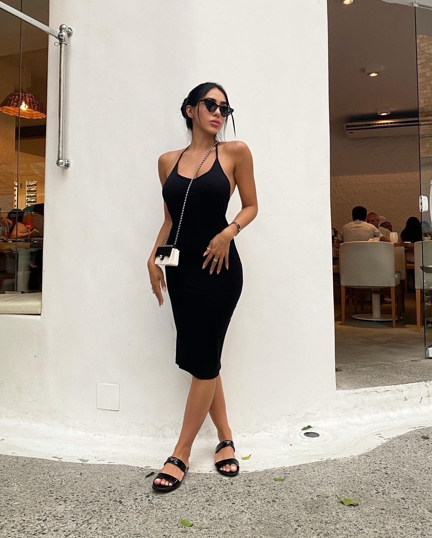 VESTIDO KIM PRETO