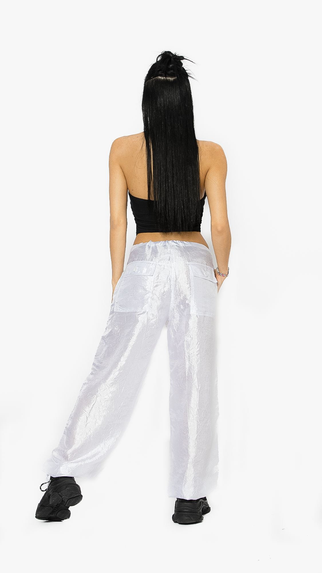 CROPPED CUT OUT PRETO