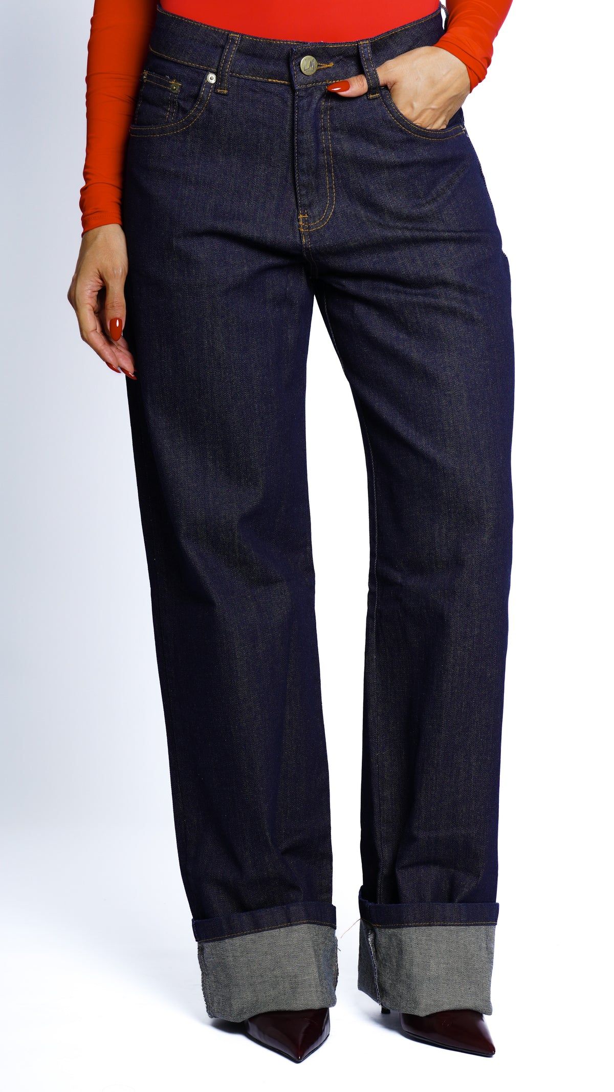 CALÇA JEANS OVERSIZED BARRA VIRADA