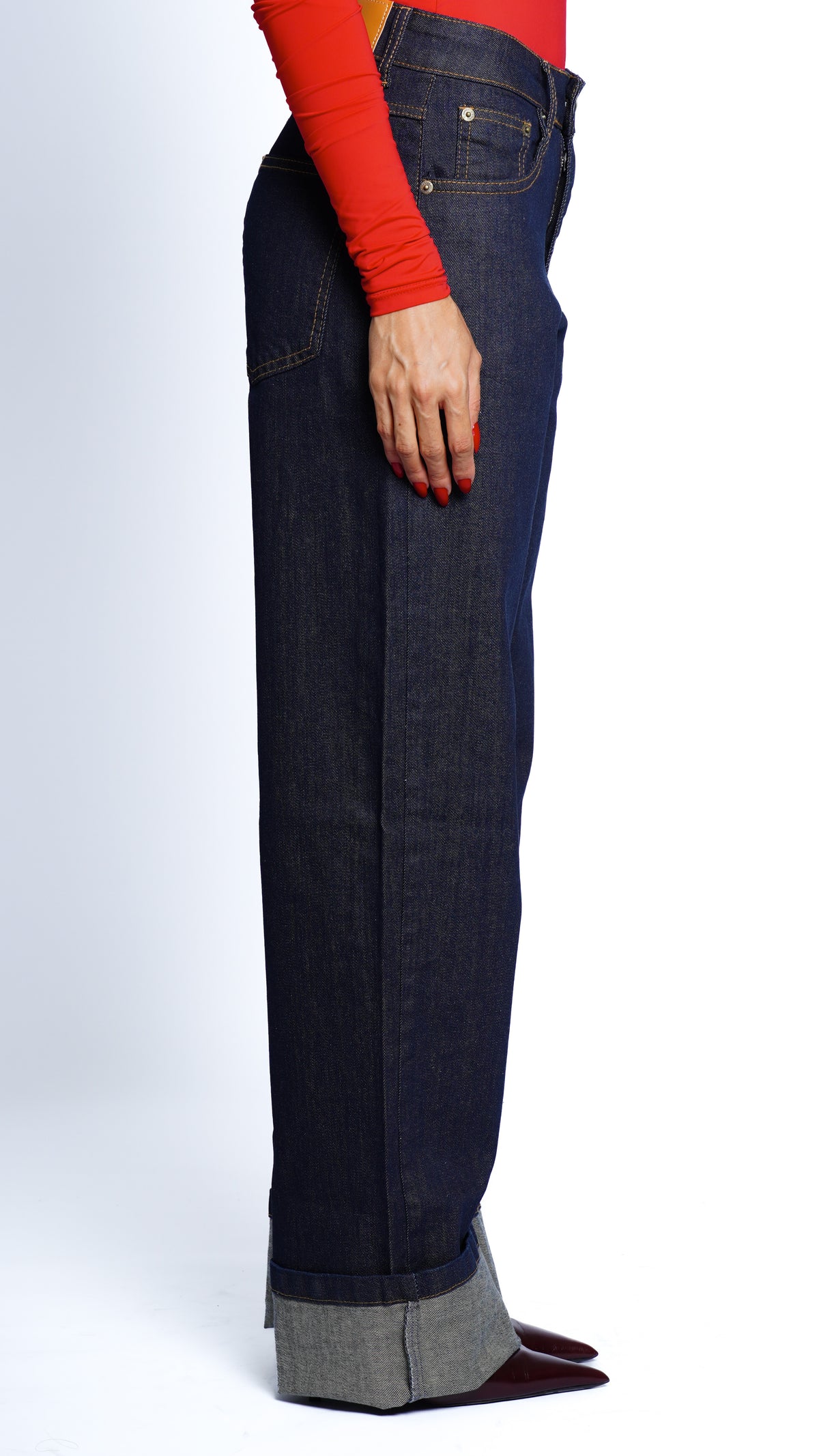 CALÇA JEANS OVERSIZED BARRA VIRADA