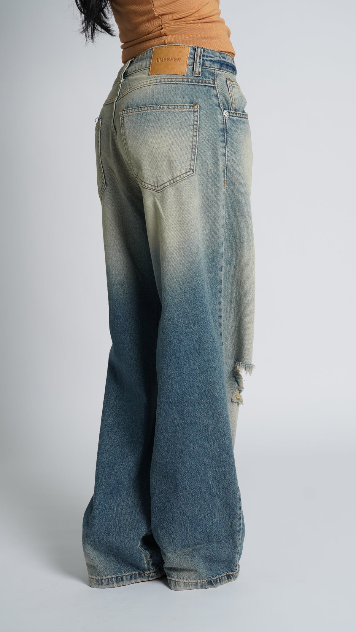 CALÇA JEANS OVERSIZED DESTROYED