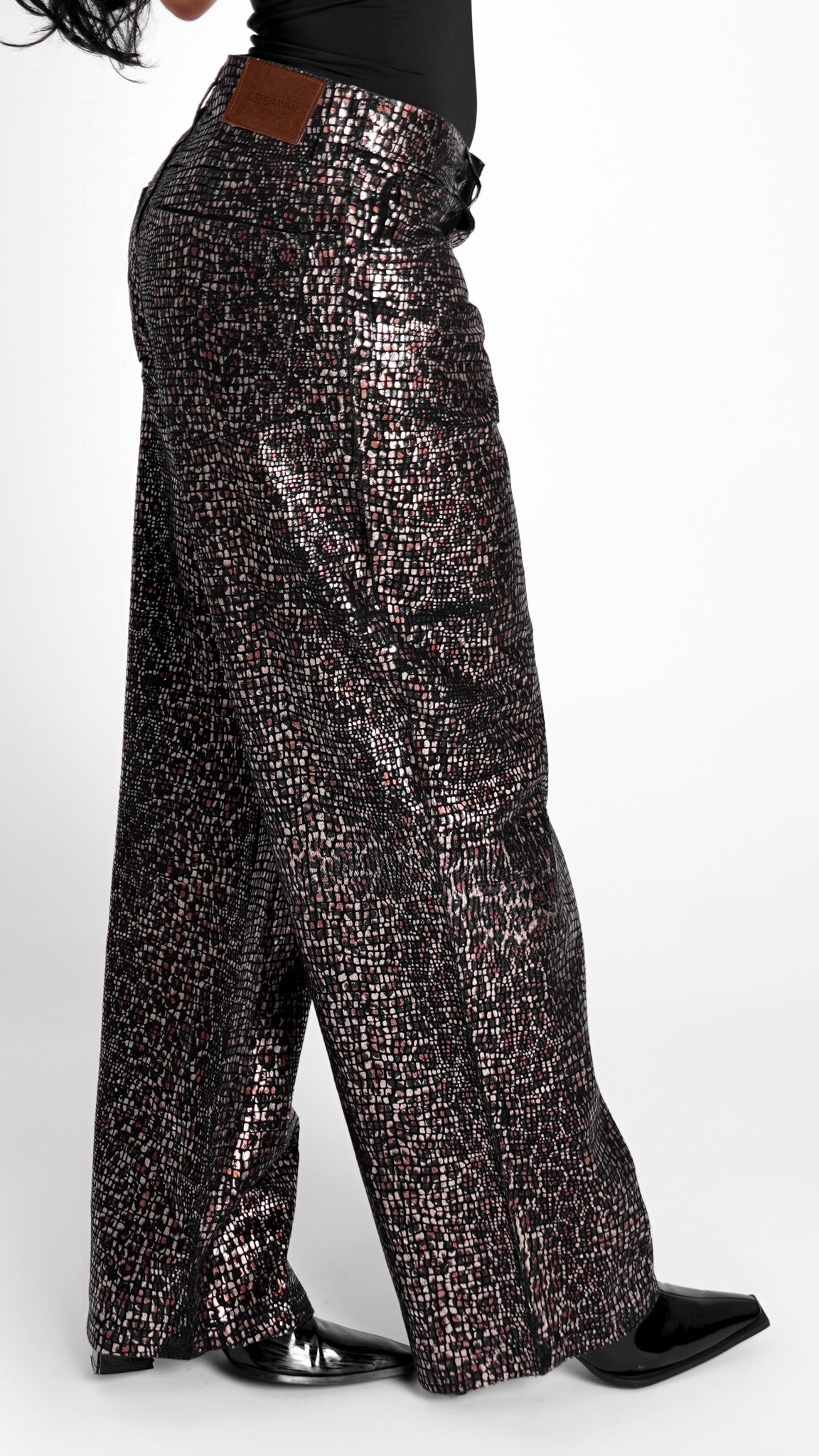 ⁠CALÇA JEANS LEOPARD