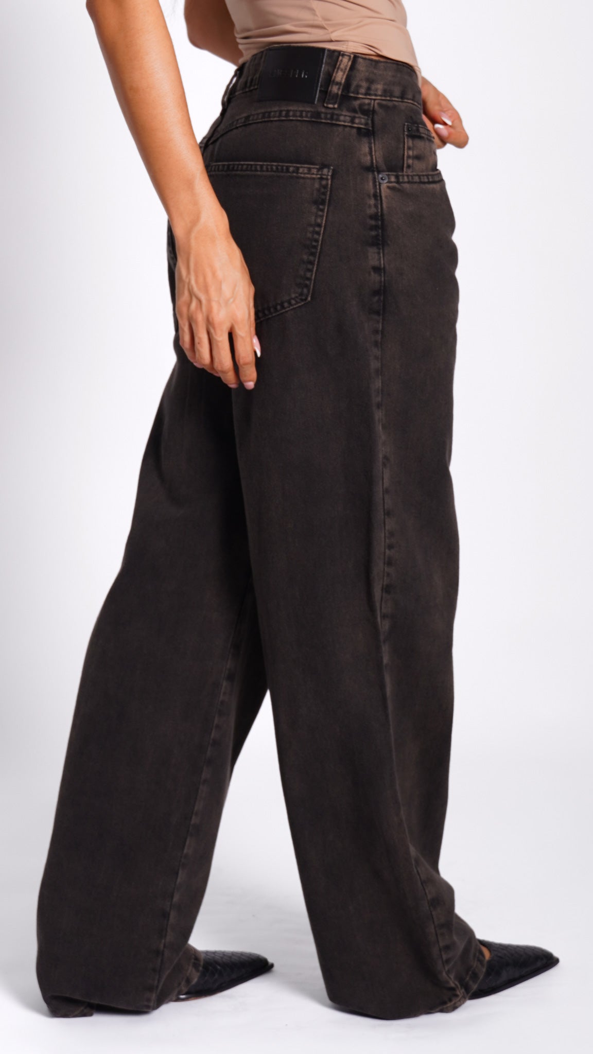 CALÇA JEANS OVERSIZED COFFEE