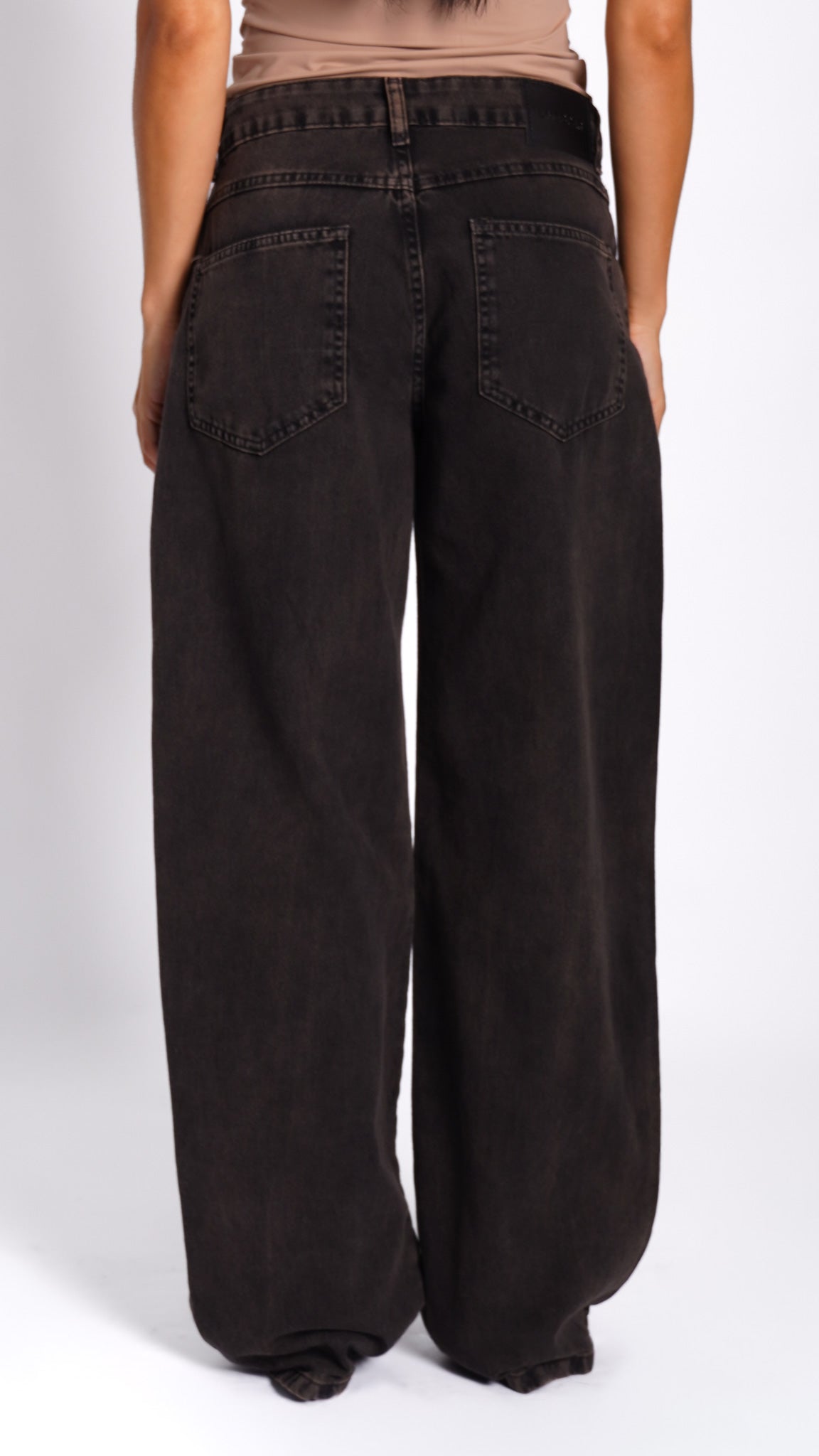 CALÇA JEANS OVERSIZED COFFEE