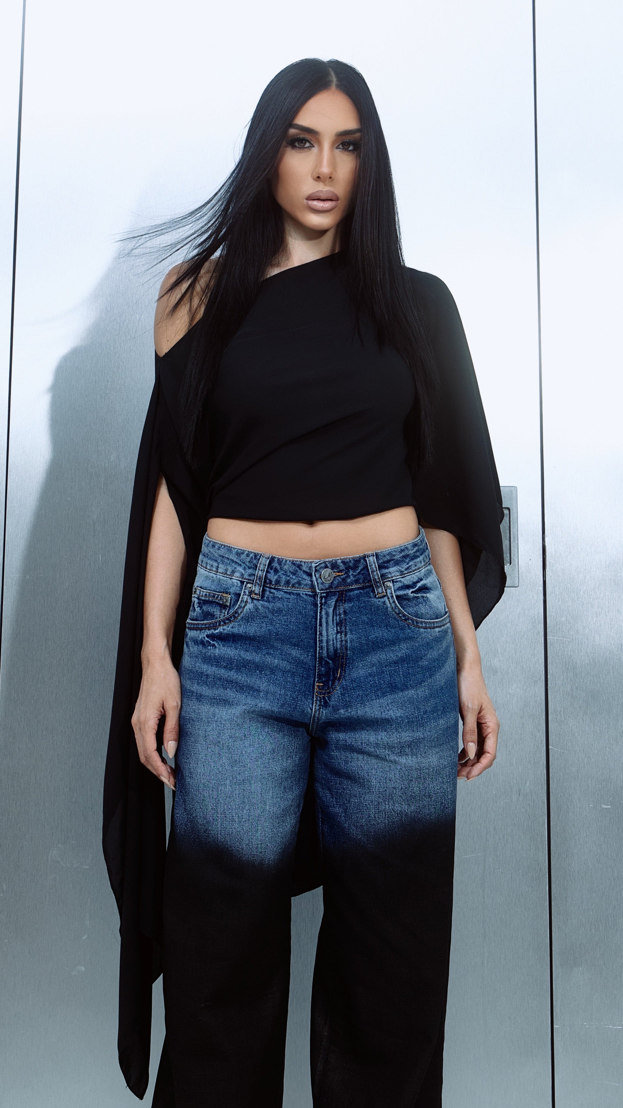 BLUSA FLUID PRETA