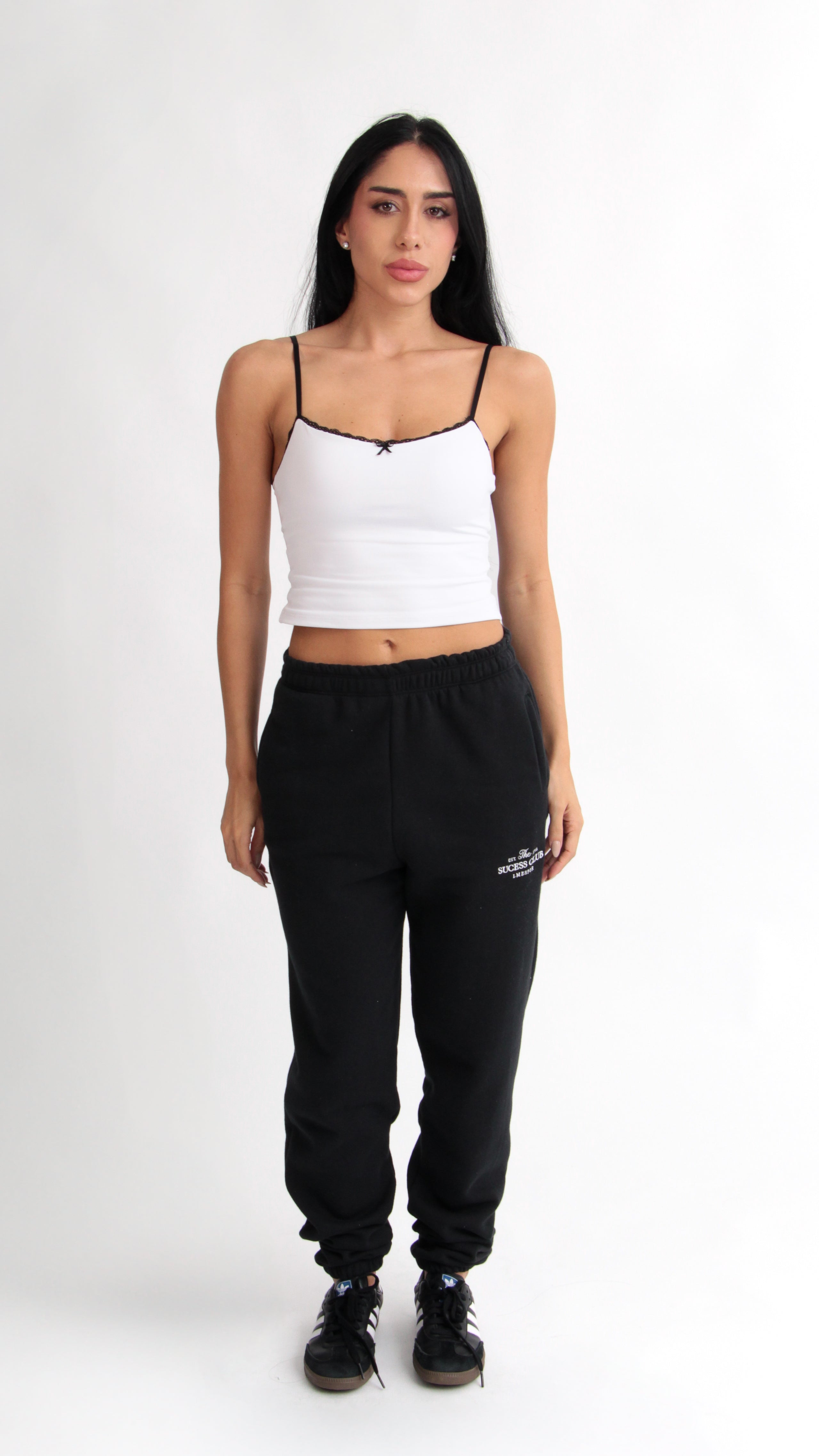 CALÇA DE MOLETOM PRETA