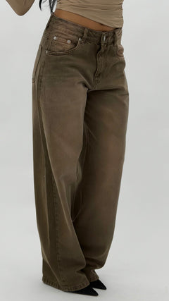 CALÇA JEANS OVERSIZED MARROM ROSE