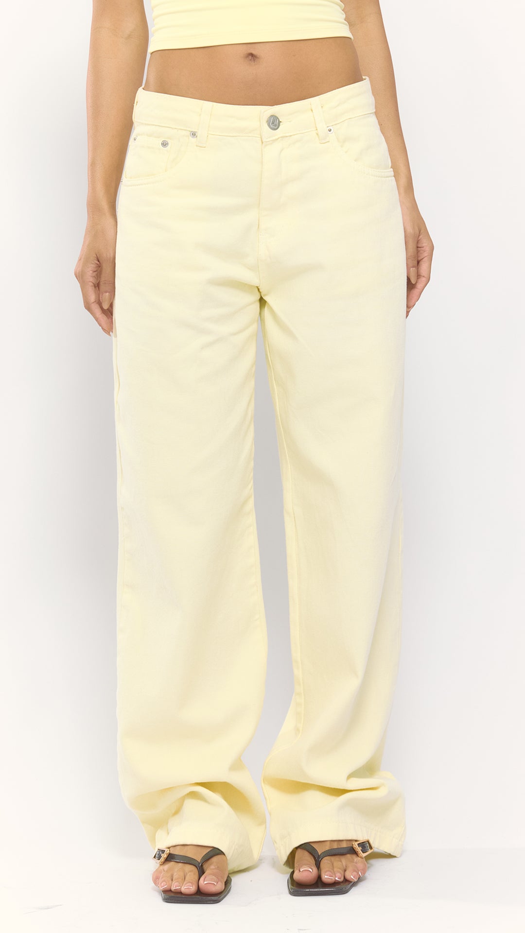 CALÇA JEANS OVERSIZED AMARELO MANTEIGA