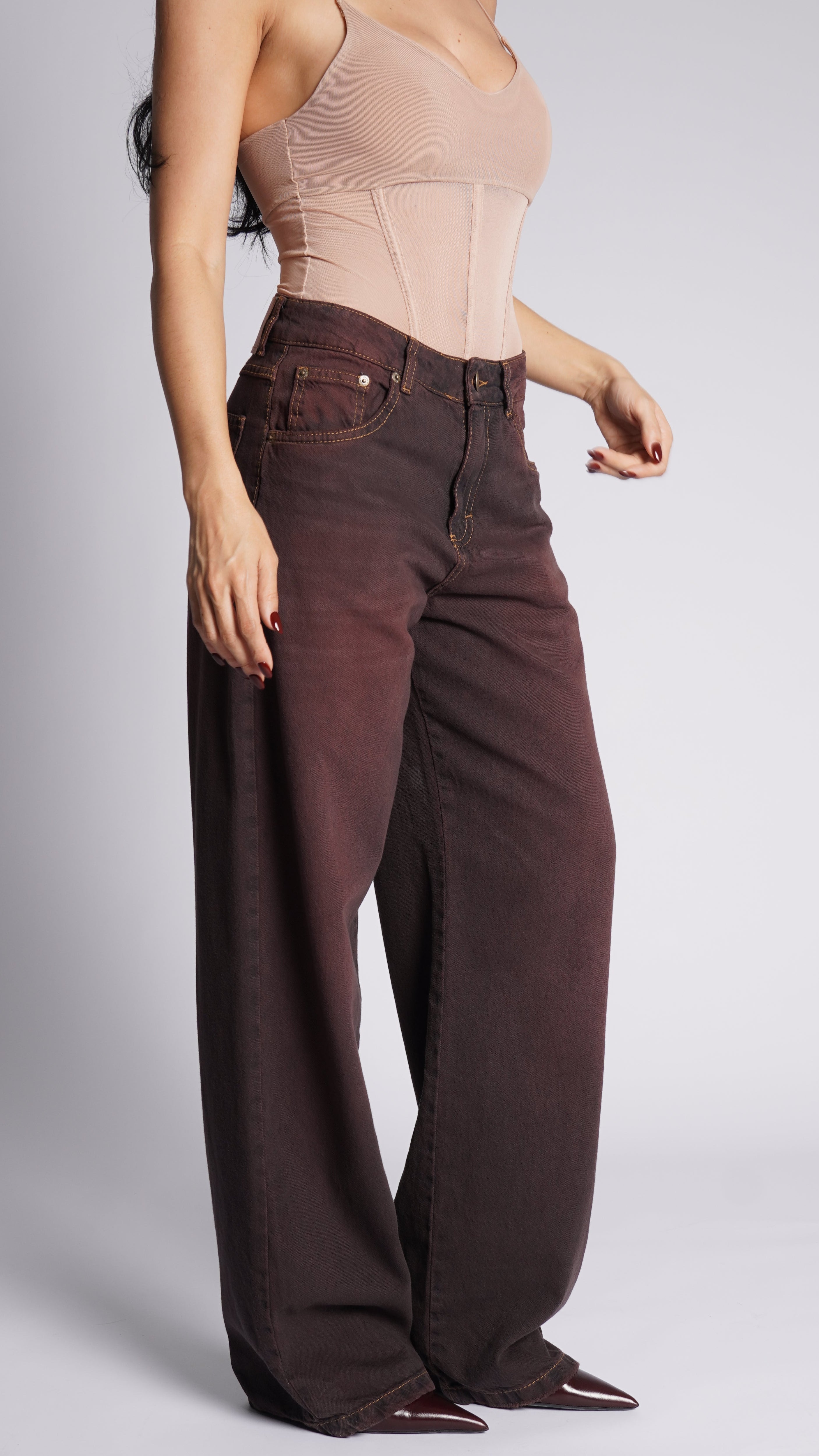 CALÇA JEANS OVERSIZED AVELÃ