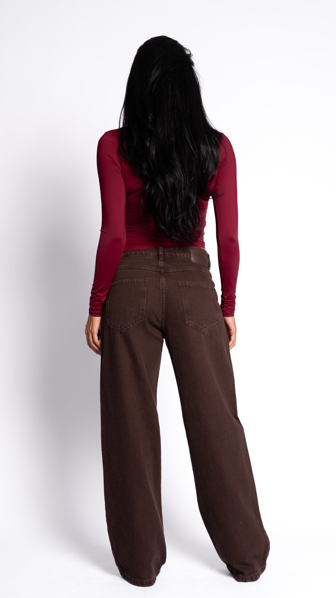 CALÇA JEANS OVERSIZED DARK ROSEWOOD