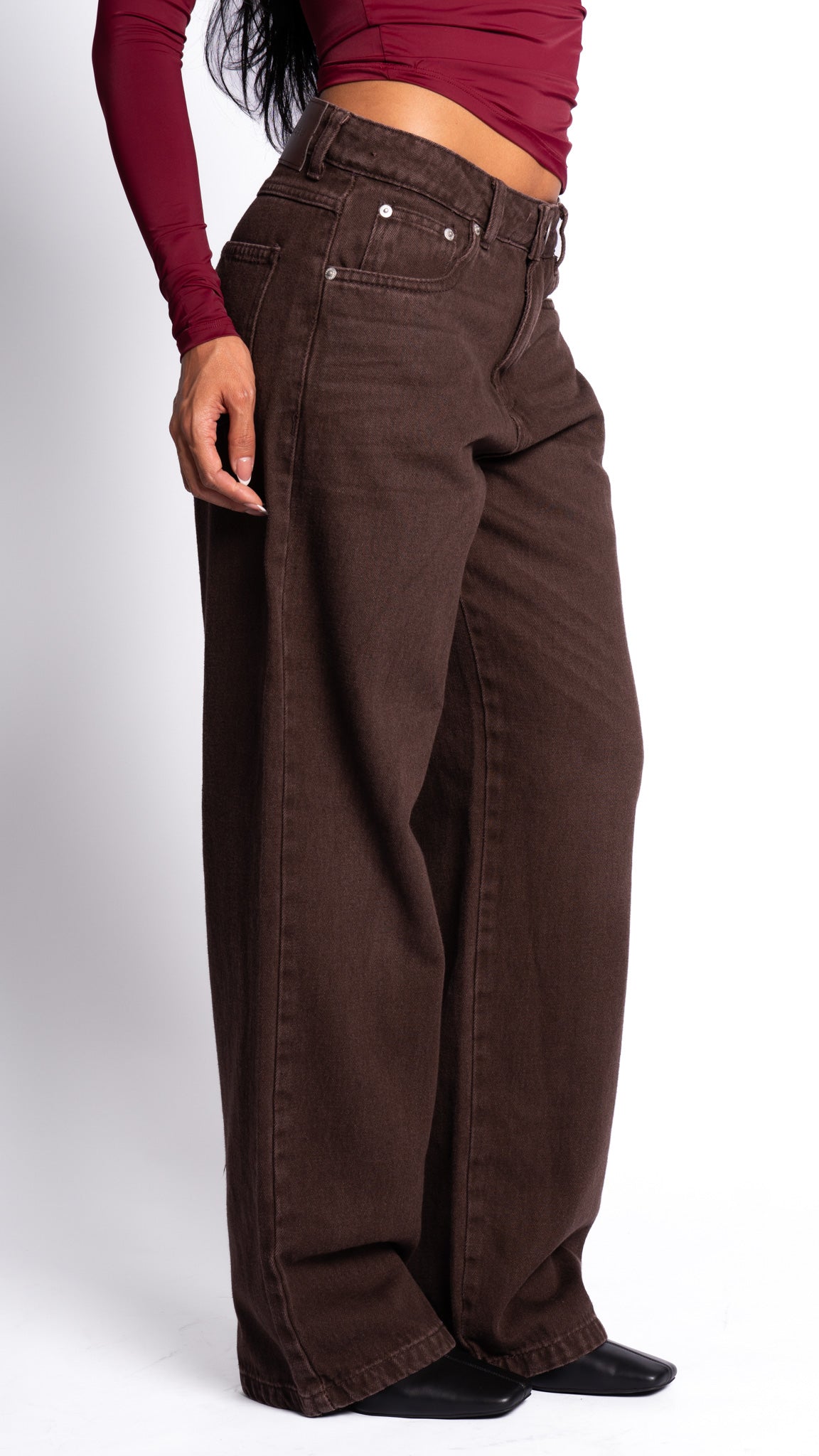 CALÇA JEANS OVERSIZED DARK ROSEWOOD