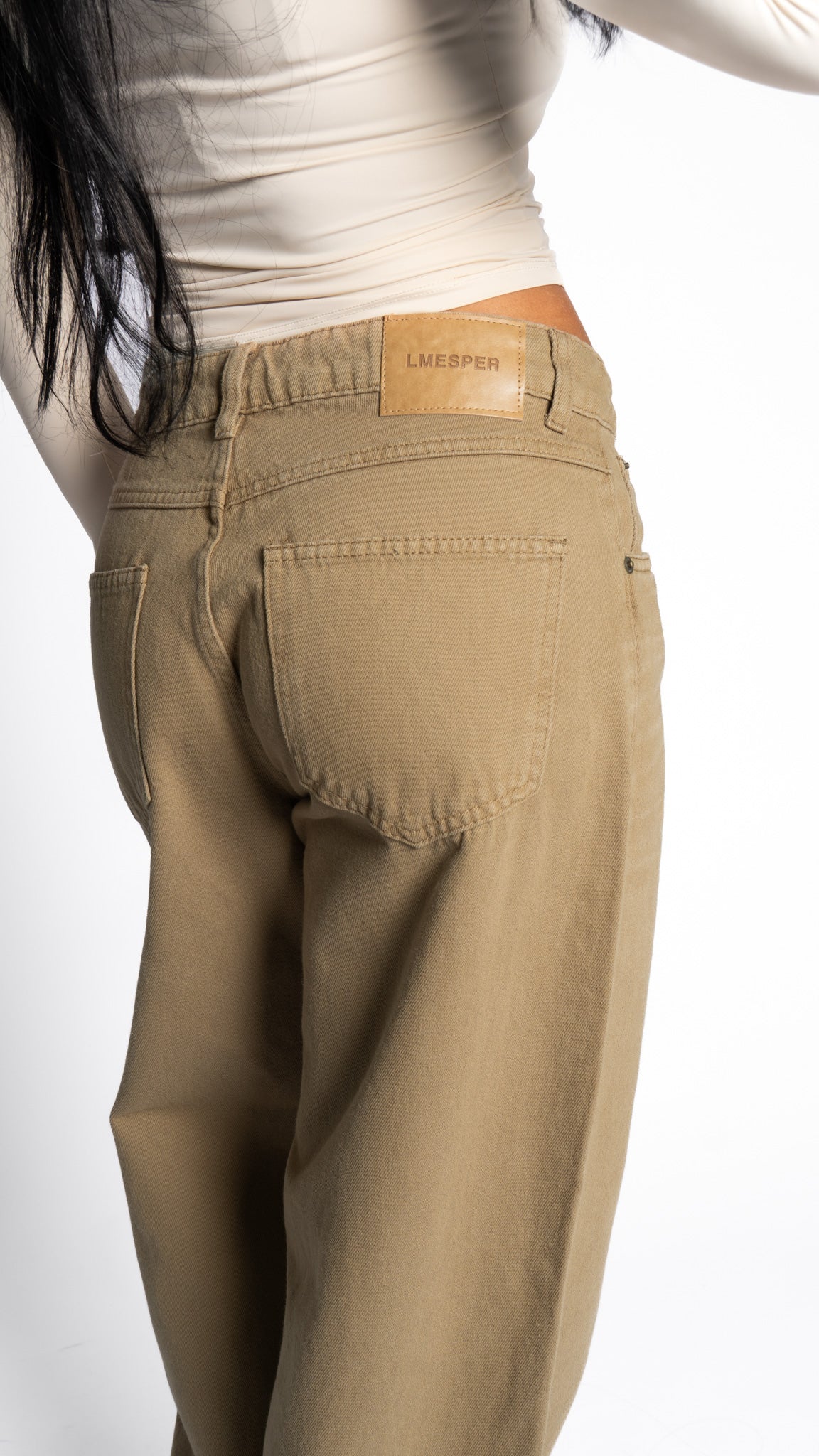 CALÇA JEANS OVERSIZED BEGE