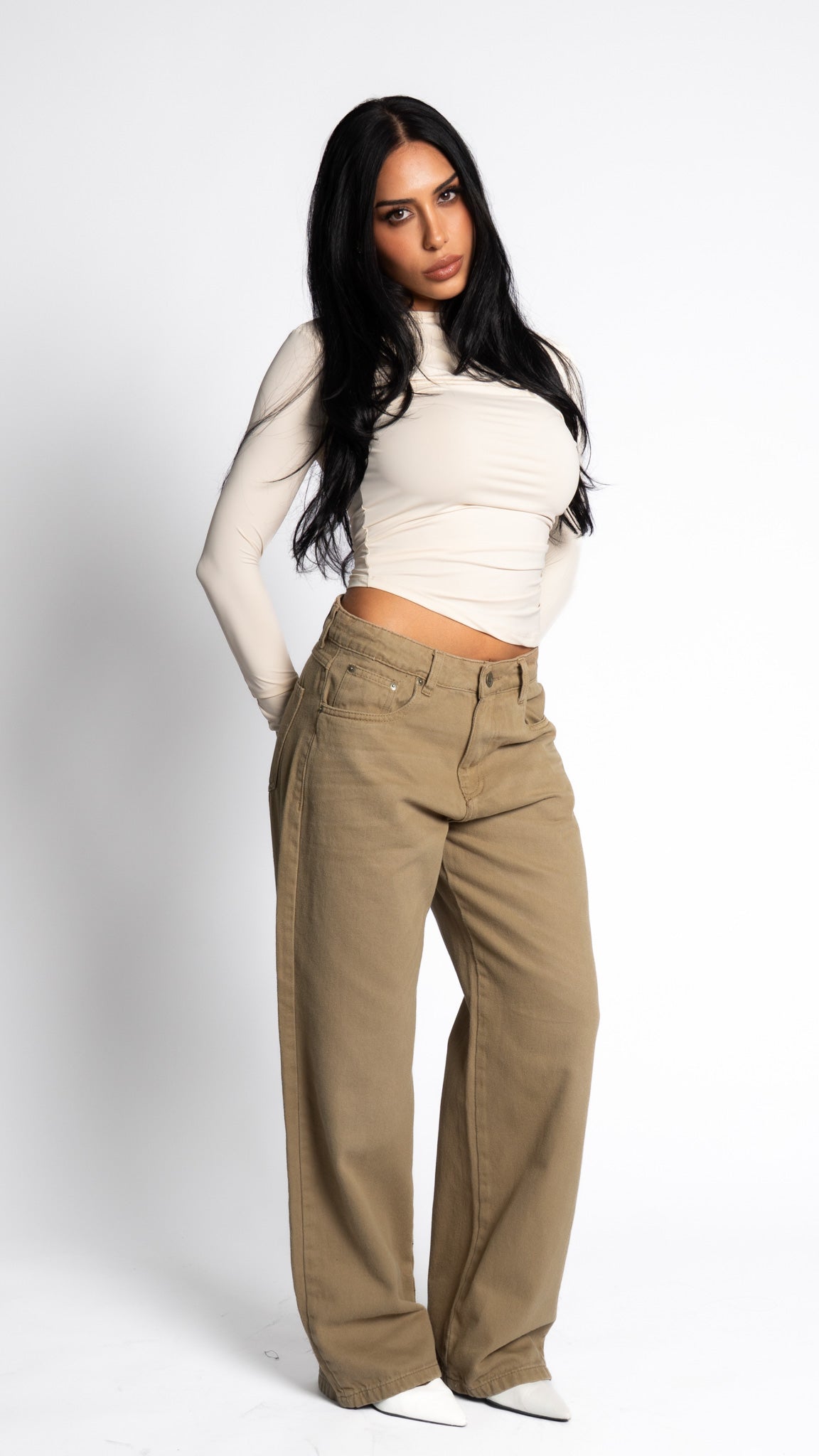 CALÇA JEANS OVERSIZED BEGE