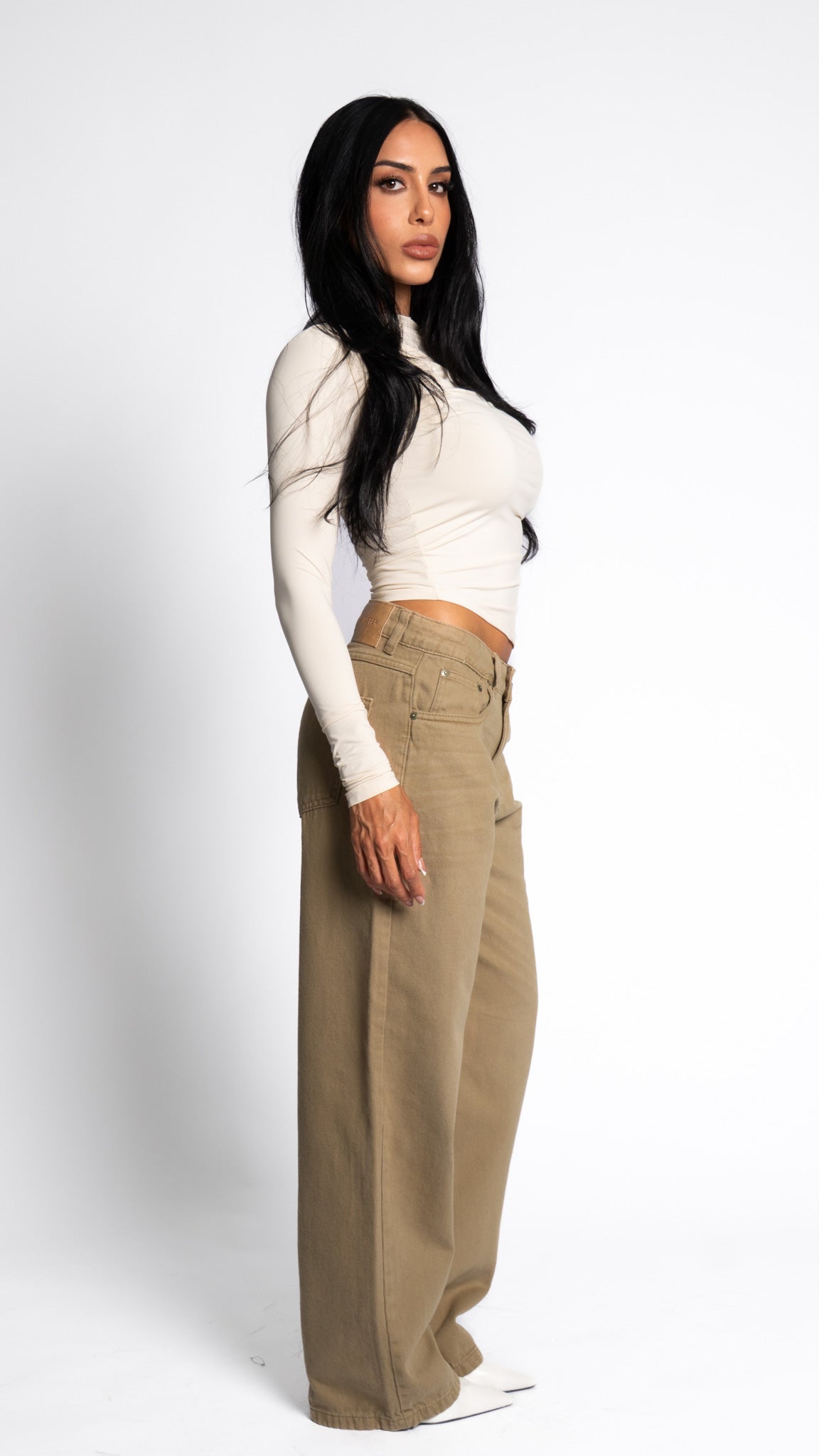 CALÇA JEANS OVERSIZED BEGE